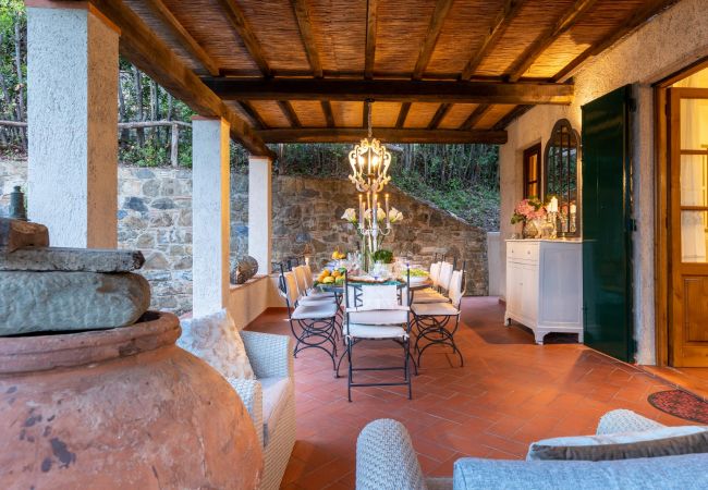 Villa à Lucca - VILLA ARSINA, Modern Italian Tradition. Private Pool Villa à Lucca - VILLA ARSINA, Modern Italian Tradition. Private Pool