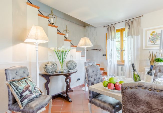 Villa à Lucca - VILLA ARSINA, Modern Italian Tradition. Private Pool Villa à Lucca - VILLA ARSINA, Modern Italian Tradition. Private Pool