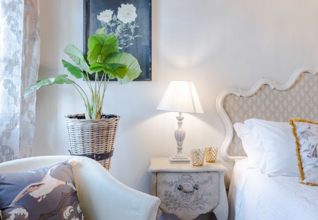 Villa à Lucca - VILLA ARSINA, Modern Italian Tradition. Private Pool Villa à Lucca - VILLA ARSINA, Modern Italian Tradition. Private Pool