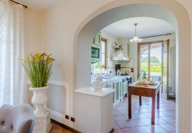 Villa à Lucca - Nonna Bianca, a Genuine Farmhouse in Sant'Alessio, Lucca Villa à Lucca - Nonna Bianca, a Genuine Farmhouse in Sant'Alessio, Lucca