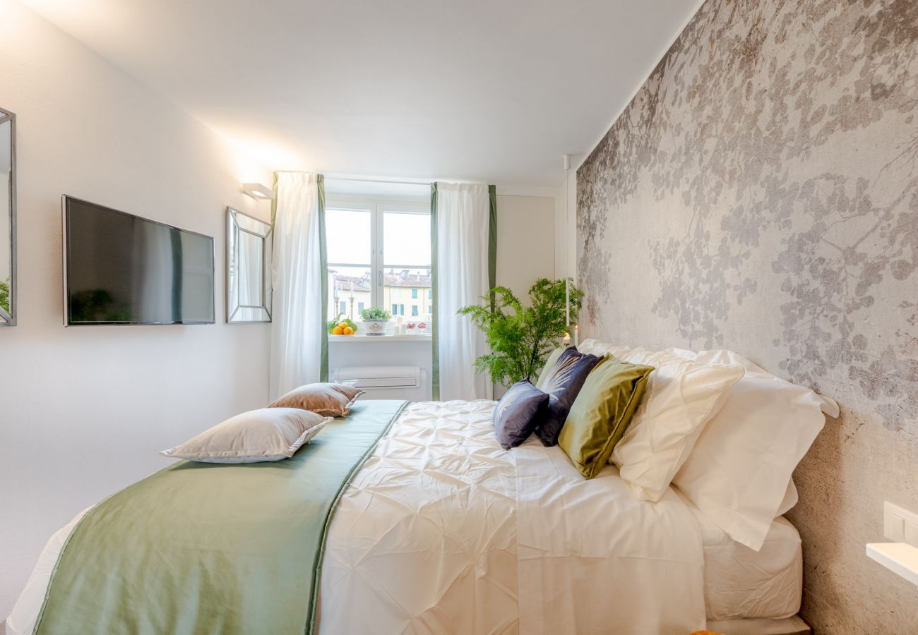 Appartement à Lucques - A Million Dollar's View: the Lucca Colosseum. Luxury 1 bedroom 1 Bathroom Apartment Appartement à Lucques - A Million Dollar's View: the Lucca Colosseum. Luxury 1 bedroom 1 Bathroom Apartment
