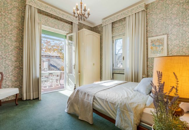 Appartement à Lucca - Simple Convenient 3 bedrooms apartment + parking Appartement à Lucca - Simple Convenient 3 bedrooms apartment + parking