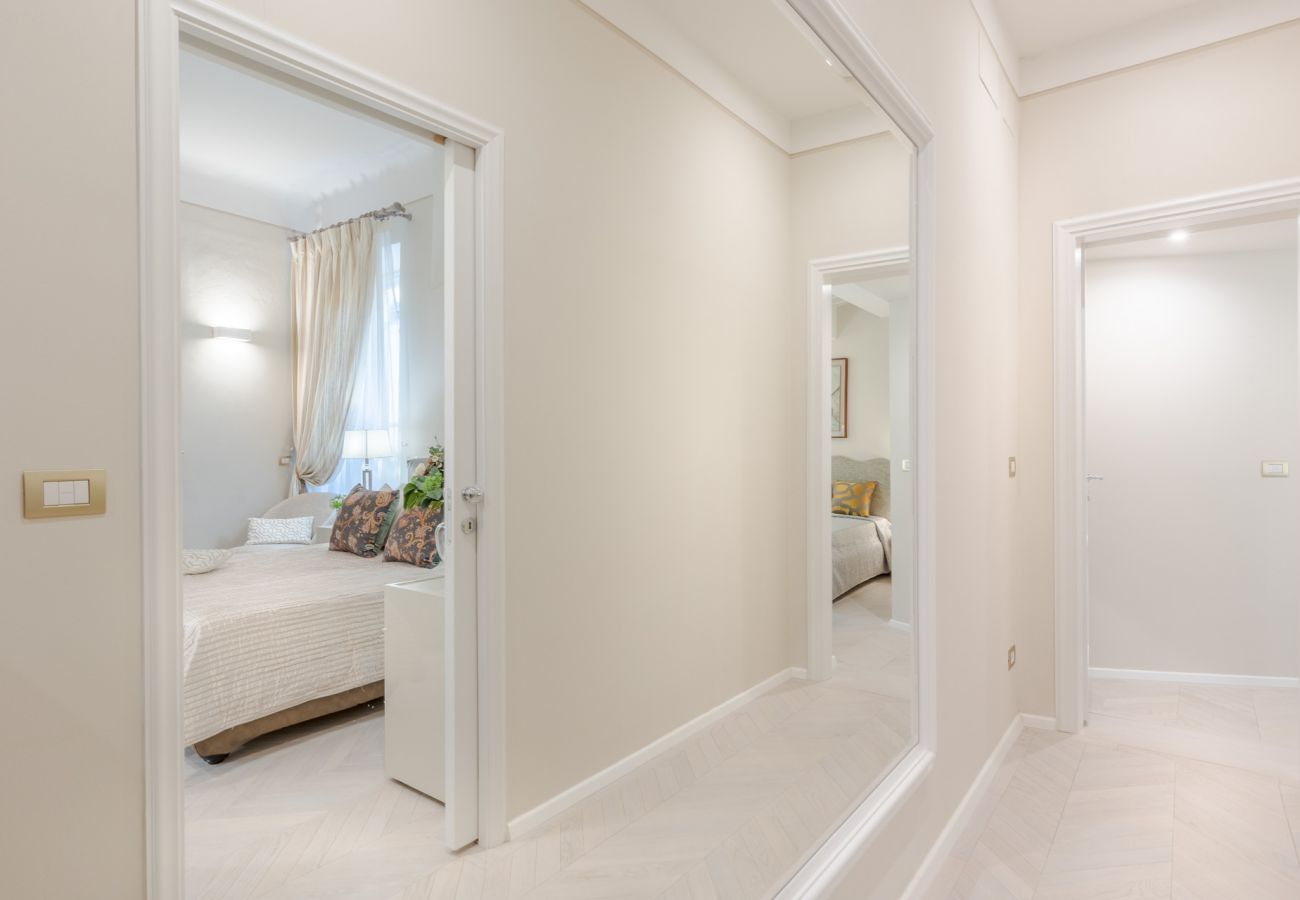 Appartement à Lucques - Luxury 3 Bedrooms Apartment with Elevator inside Lucca by the Main Square Piazza San Michele  Appartement à Lucques - Luxury 3 Bedrooms Apartment with Elevator inside Lucca by the Main Square Piazza San Michele