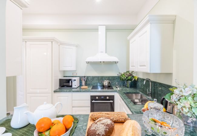 Appartement à Lucca - Grand 3 bedrooms Apartment with elevator inside the walls of Lucca Appartement à Lucca - Grand 3 bedrooms Apartment with elevator inside the walls of Lucca