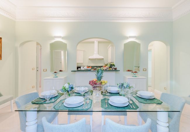 Appartement à Lucca - Grand 3 bedrooms Apartment with elevator inside the walls of Lucca Appartement à Lucca - Grand 3 bedrooms Apartment with elevator inside the walls of Lucca