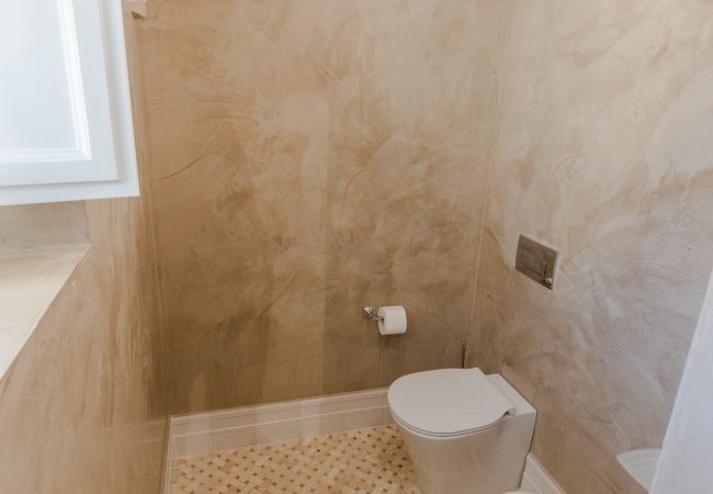 Appartement à Lucca - Grand 3 bedrooms Apartment with elevator inside the walls of Lucca Appartement à Lucca - Grand 3 bedrooms Apartment with elevator inside the walls of Lucca