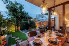 Villa à Torvaianica - A Luxury 2 Bedrooms Villa with Garden and Private Jacuzzi by the beach of Torvaianica and Campo Ascolano