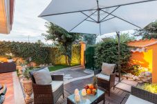 Villa à Torvaianica - A Luxury 2 Bedrooms Villa with Garden and Private Jacuzzi by the beach of Torvaianica and Campo Ascolano