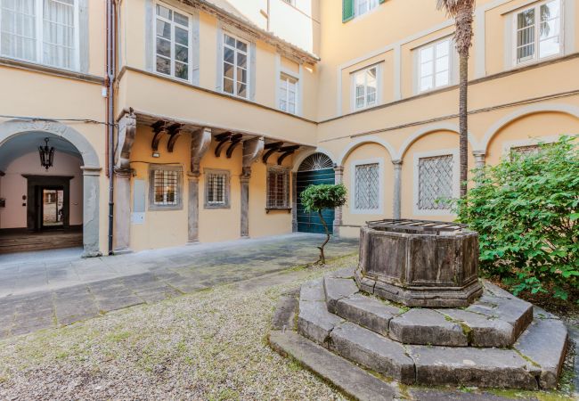 Appartement à Lucca - Smart & Stylish Studio inside the Walls of Lucca Appartement à Lucca - Smart & Stylish Studio inside the Walls of Lucca