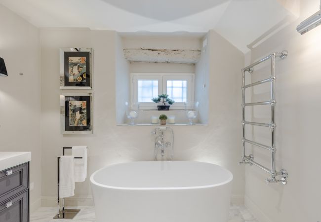 Appartement à Lucca - Luxury Apartment with Private Garden inside Lucca Appartement à Lucca - Luxury Apartment with Private Garden inside Lucca