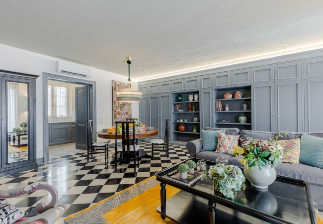 Appartement à Lucca - Smart and Luxury 2 bedrooms 2 bathrooms first floor apartment centrally located inside the walls of Lucca Appartement à Lucca - Smart and Luxury 2 bedrooms 2 bathrooms first floor apartment centrally located inside the walls of Lucca