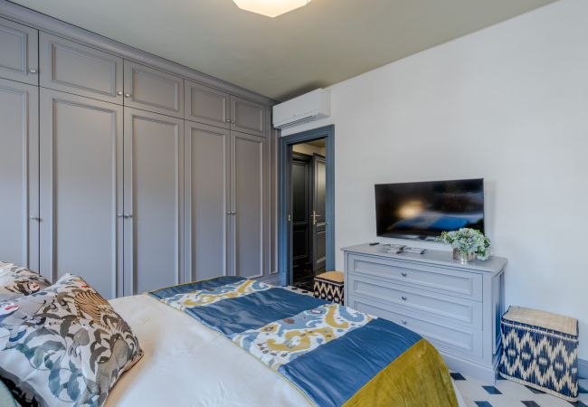 Appartement à Lucca - Smart and Luxury 2 bedrooms 2 bathrooms first floor apartment centrally located inside the walls of Lucca Appartement à Lucca - Smart and Luxury 2 bedrooms 2 bathrooms first floor apartment centrally located inside the walls of Lucca