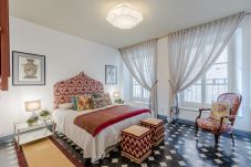 Appartement à Lucques - Smart and Luxury 2 bedrooms 2 bathrooms first floor apartment centrally located inside the walls of Lucca