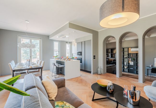 Appartement à Lucca - 2 bedrooms Modern Penthouse with View in Lucca Appartement à Lucca - 2 bedrooms Modern Penthouse with View in Lucca