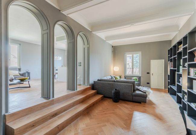 Appartement à Lucca - 2 bedrooms Modern Penthouse with View in Lucca Appartement à Lucca - 2 bedrooms Modern Penthouse with View in Lucca