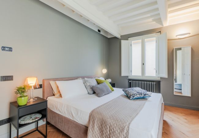 Appartement à Lucca - 2 bedrooms Modern Penthouse with View in Lucca Appartement à Lucca - 2 bedrooms Modern Penthouse with View in Lucca