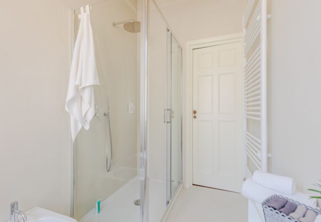 Appartement à Lucca - 2 bedrooms Modern Penthouse with View in Lucca Appartement à Lucca - 2 bedrooms Modern Penthouse with View in Lucca