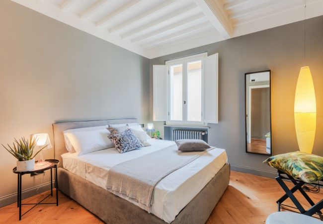 Appartement à Lucca - 2 bedrooms Modern Penthouse with View in Lucca Appartement à Lucca - 2 bedrooms Modern Penthouse with View in Lucca