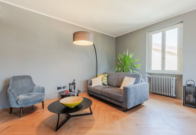 Appartement à Lucca - 2 bedrooms Modern Penthouse with View in Lucca Appartement à Lucca - 2 bedrooms Modern Penthouse with View in Lucca