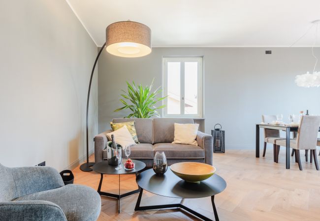 Appartement à Lucca - 2 bedrooms Modern Penthouse with View in Lucca Appartement à Lucca - 2 bedrooms Modern Penthouse with View in Lucca