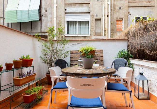  à Barcelona - TERRASSE PRIVÉE, 4 chambres, 2 salles de bains