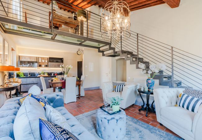Appartement à Lucca - Casa Lucky, Romantic Modern 3 bedrooms Penthouse inside the Walls of Lucca Appartement à Lucca - Casa Lucky, Romantic Modern 3 bedrooms Penthouse inside the Walls of Lucca