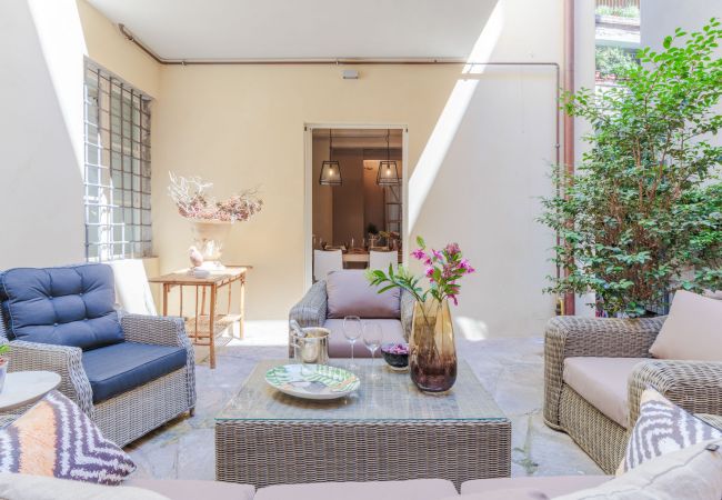 Appartement à Lucca - Vissi D'Arte, a Luxury Ground Floor Apartment with Private Garden inside the Walls of Lucca Appartement à Lucca - Vissi D'Arte, a Luxury Ground Floor Apartment with Private Garden inside the Walls of Lucca