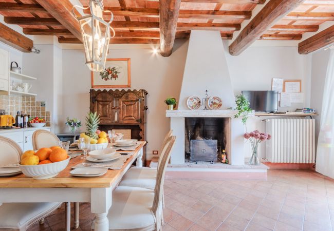 Appartement à Monte San quirico - Elisa Farmhouse Apartment in Wine Resort in Lucca Appartement à Monte San quirico - Elisa Farmhouse Apartment in Wine Resort in Lucca