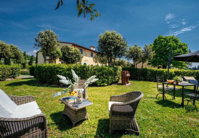 Appartement à Monte San quirico - Anna Farmhouse Apartment in Wine Resort in Lucca Appartement à Monte San quirico - Anna Farmhouse Apartment in Wine Resort in Lucca