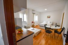 Studio à Madrid - APARTAMENTO TETUAN 