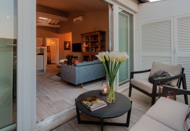 Appartement à Lucques - Casa Marta, Luxury 2 Bedrooms Apartment with Terrace Inside the Walls of Lucca Appartement à Lucques - Casa Marta, Luxury 2 Bedrooms Apartment with Terrace Inside the Walls of Lucca
