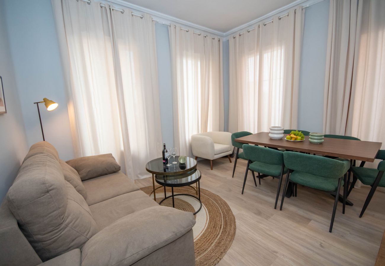 Appartement à Madrid - Luminoso y amplio apartamento en Cuatro Caminos Madrid