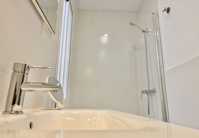 Appartement à Madrid - Moderno Apartamento de dos dormitorios y dos baños en Avenida América   Appartement à Madrid - Moderno Apartamento de dos dormitorios y dos baños en Avenida América