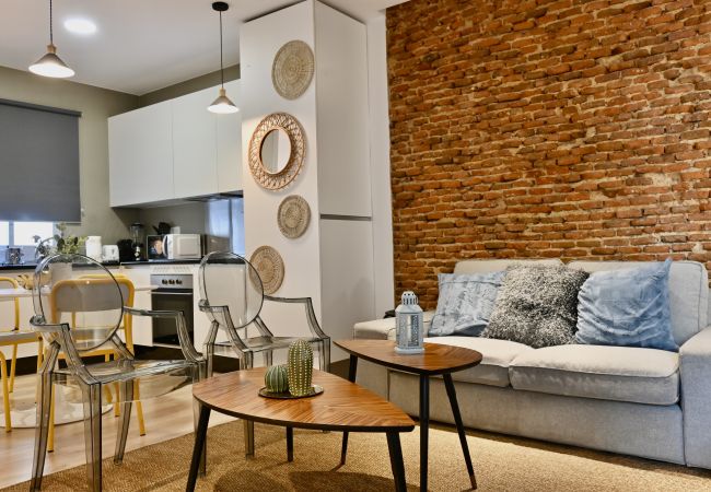  à Madrid - Moderno Apartamento de dos dormitorios y dos baños en Avenida América  