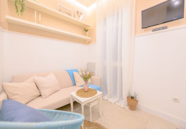 Appartement à Madrid - Atractivo apartamento de un dormitorio con patio interior junto al Intercambiador de Avenida América CTG83 Appartement à Madrid - Atractivo apartamento de un dormitorio con patio interior junto al Intercambiador de Avenida América CTG83