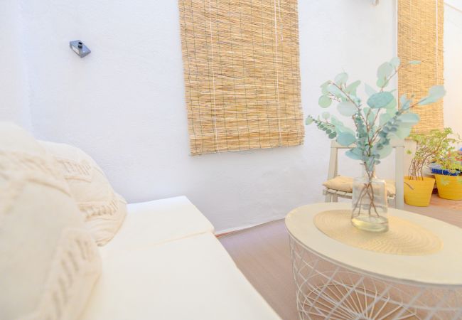Appartement à Madrid - Atractivo apartamento de un dormitorio con patio interior junto al Intercambiador de Avenida América CTG83 Appartement à Madrid - Atractivo apartamento de un dormitorio con patio interior junto al Intercambiador de Avenida América CTG83