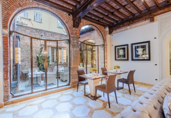 Appartement à Lucca - The Lucca Heritage Retreat, a Spacious Home with Outdoor inside the Walls of Lucca Appartement à Lucca - The Lucca Heritage Retreat, a Spacious Home with Outdoor inside the Walls of Lucca