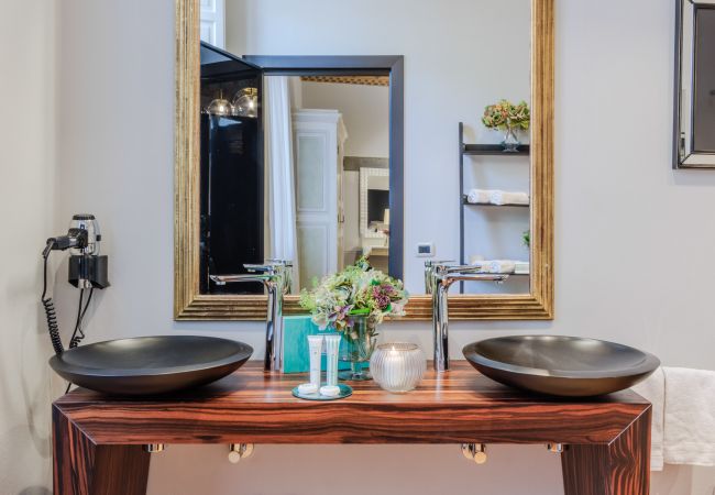 Appartement à Lucca - The Lucca Heritage Retreat, a Spacious Home with Outdoor inside the Walls of Lucca Appartement à Lucca - The Lucca Heritage Retreat, a Spacious Home with Outdoor inside the Walls of Lucca