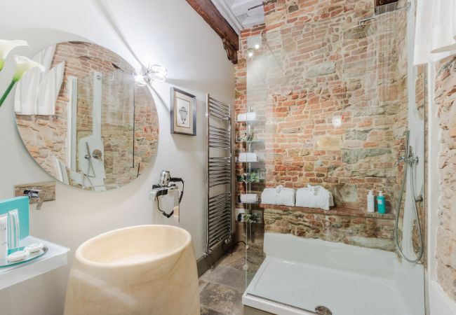 Appartement à Lucca - The Lucca Heritage Retreat, a Spacious Home with Outdoor inside the Walls of Lucca Appartement à Lucca - The Lucca Heritage Retreat, a Spacious Home with Outdoor inside the Walls of Lucca