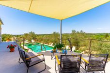 Villa à Sineu - Villa Caluix avec A/C, internet et piscine