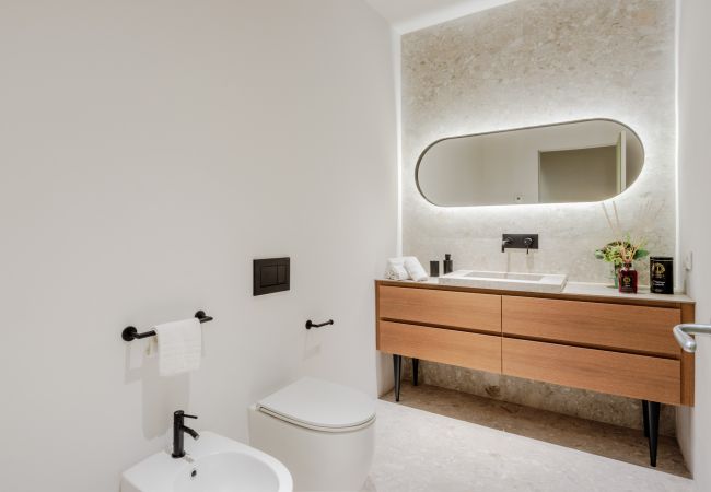 Appartement à Lucca - Casa Silvestro Modern Spacious 3 Bedrooms Luxury Apartment inside the Walls of Lucca Appartement à Lucca - Casa Silvestro Modern Spacious 3 Bedrooms Luxury Apartment inside the Walls of Lucca