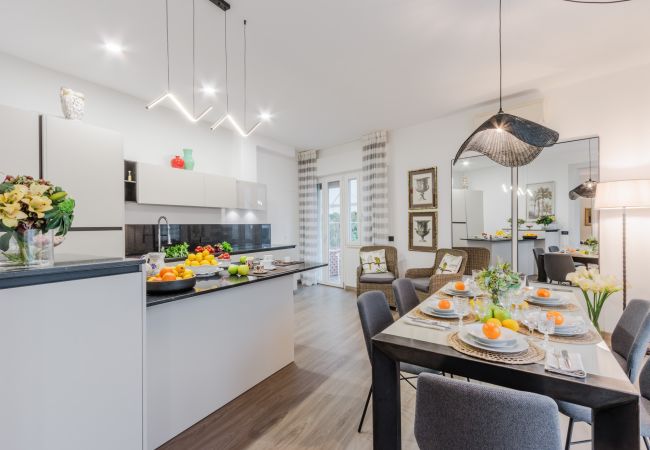 Appartement à Lucca - Modern 3 Bedrooms Apartment with Terrace inside the Walls of Lucca Appartement à Lucca - Modern 3 Bedrooms Apartment with Terrace inside the Walls of Lucca