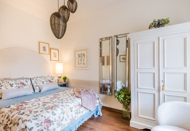 Appartement à Lucca - Panoramic Penthouse with Terrace, 2 bedrooms 2 bathrooms inside the Walls of Lucca Appartement à Lucca - Panoramic Penthouse with Terrace, 2 bedrooms 2 bathrooms inside the Walls of Lucca