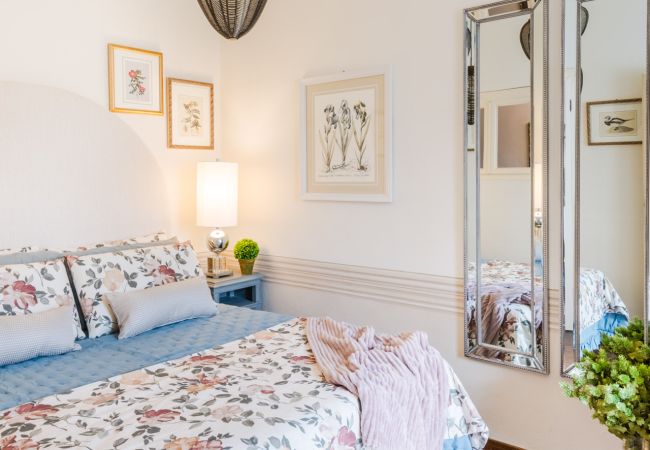 Appartement à Lucca - Panoramic Penthouse with Terrace, 2 bedrooms 2 bathrooms inside the Walls of Lucca Appartement à Lucca - Panoramic Penthouse with Terrace, 2 bedrooms 2 bathrooms inside the Walls of Lucca