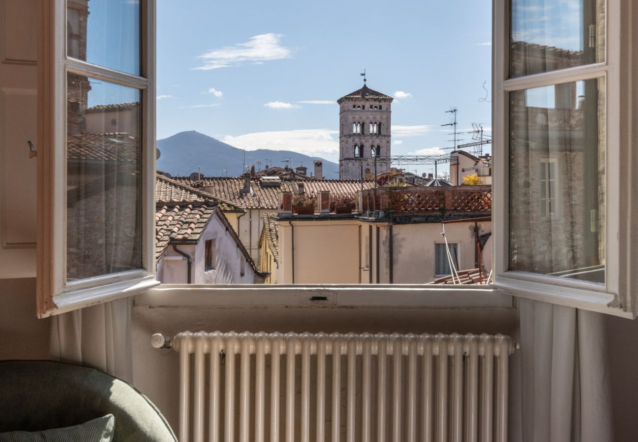 Appartement à Lucques - Modern Panoramic Penthouse with Elevator inside the Walls of Lucca Appartement à Lucques - Modern Panoramic Penthouse with Elevator inside the Walls of Lucca