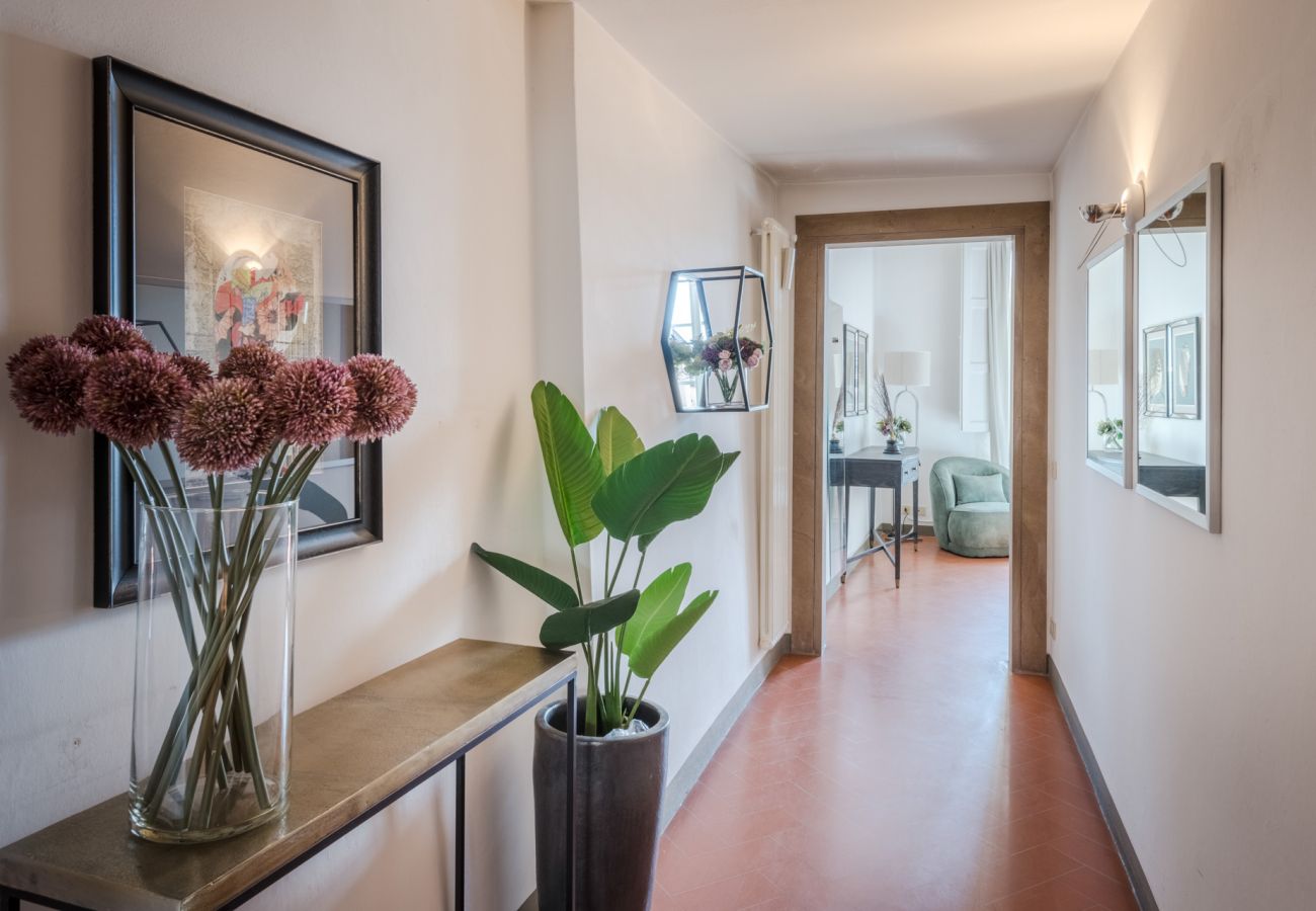Appartement à Lucques - Modern Panoramic Penthouse with Elevator inside the Walls of Lucca Appartement à Lucques - Modern Panoramic Penthouse with Elevator inside the Walls of Lucca