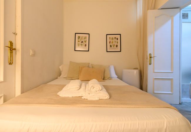 Appartement à Madrid - Appartement confortable de deux chambres sur l'Av. Albufera. Appartement à Madrid - Appartement confortable de deux chambres sur l'Av. Albufera.