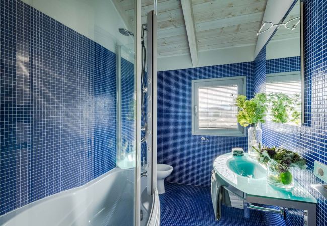 Appartement à Lucca - Modern Panoramic Loft with Terrace, Elevator, Parking Appartement à Lucca - Modern Panoramic Loft with Terrace, Elevator, Parking