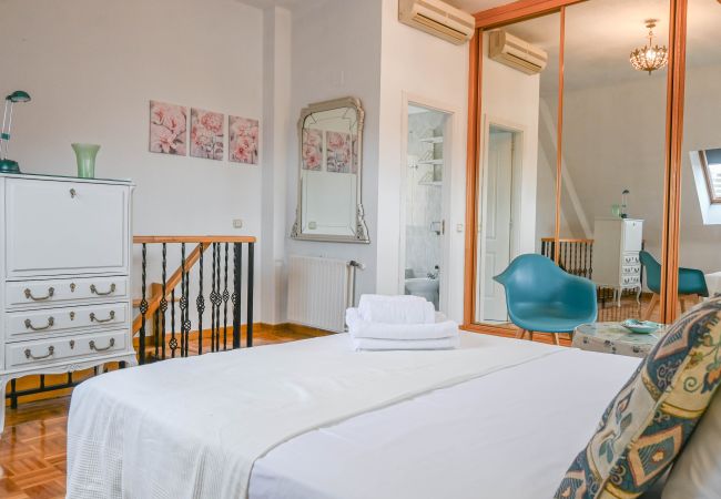 Appartement à Madrid - Penthouse en Duplex avec Vues Spectaculaires sur le Parc de Tetuán Appartement à Madrid - Penthouse en Duplex avec Vues Spectaculaires sur le Parc de Tetuán