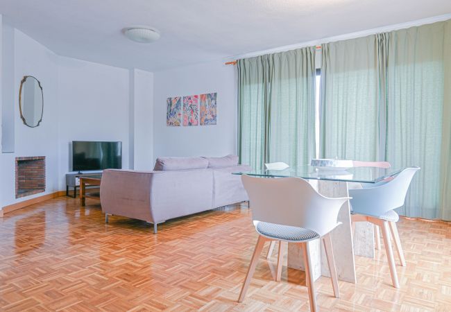 Appartement à Madrid - Penthouse en Duplex avec Vues Spectaculaires sur le Parc de Tetuán Appartement à Madrid - Penthouse en Duplex avec Vues Spectaculaires sur le Parc de Tetuán
